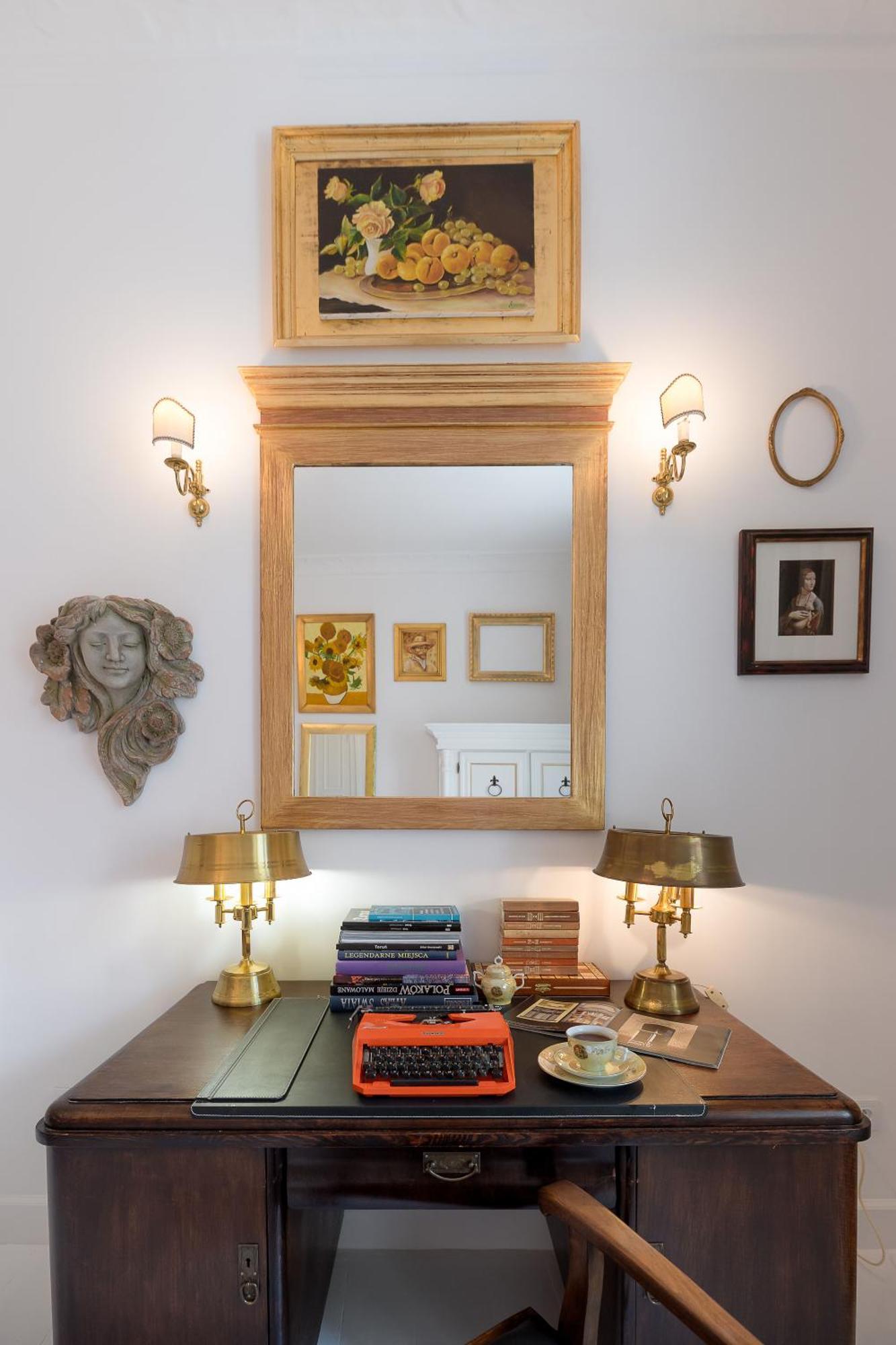 Secesja Prosta 10 - Apartament Teatralny